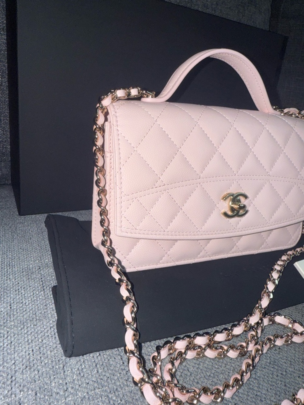 CHANEL new Trendy top handle wallet on chain bag - Picture 3 of 13